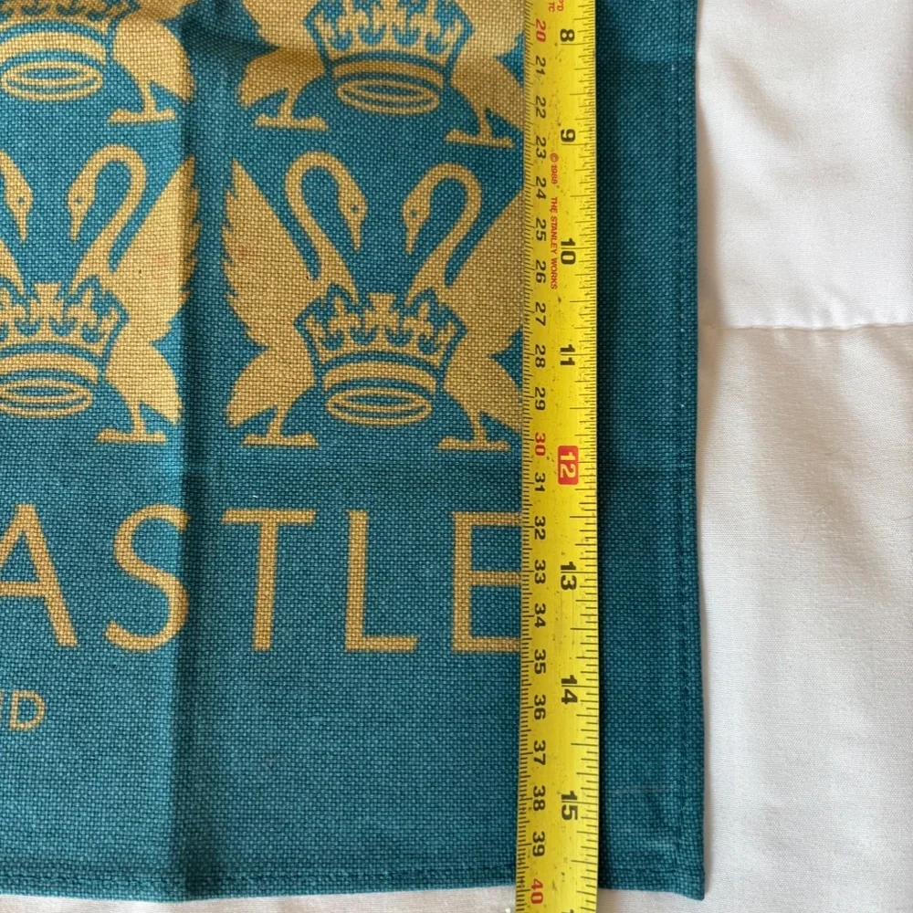 Leeds Castle Towel READ